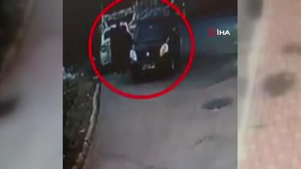 Çekmeköy'de park halindeki aracın bagajını soyan hırsızlar tutuklandı