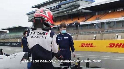 Objectif Formule 1: les espoirs de la course s'entraînent à l'académie française