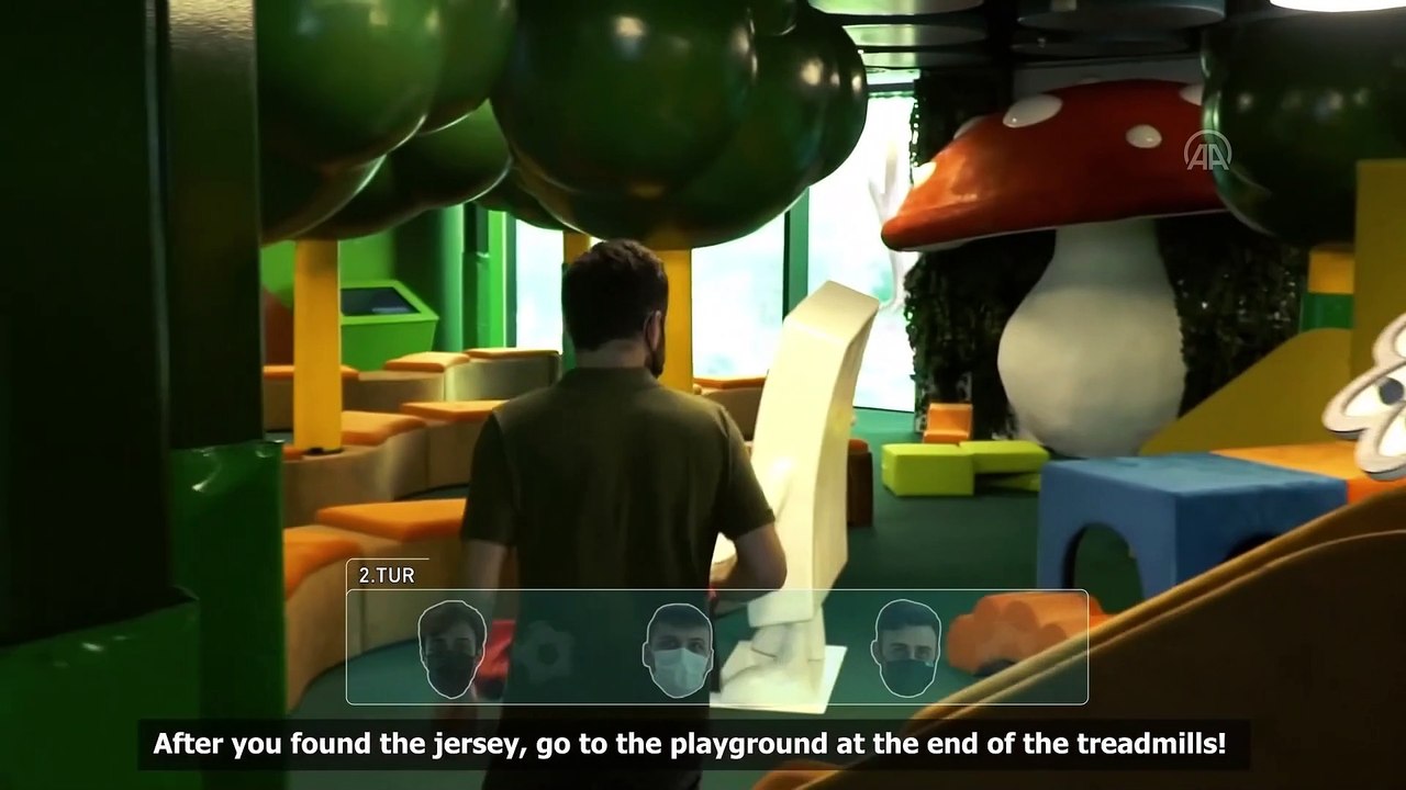 İSTANBUL - Eski milli futbolcu Nihat Kahveci'den İstanbul Havalimanı yolcularına sürpriz