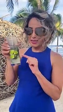 Noivos gravam o seu primeiro e “último” copo de álcool durante a festa de casamento