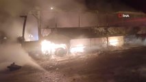 Lastiği patlayan otobüs alev alev yandı, facianın eşiğinden dönüldü