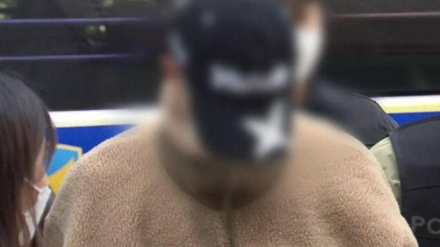 '친누나 살해 유기' 남동생 첫 재판... 흉기로 30차례 찔러 살해 / YTN