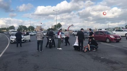 Sahil yolundan hızla gelen otomobil bisikletliye çarptı