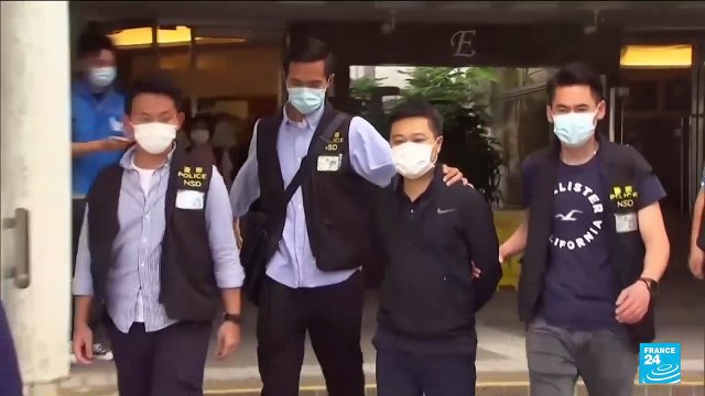 Arrestations à Hong Kong : cinq responsables d'un journal pro-démocratie arrêtés