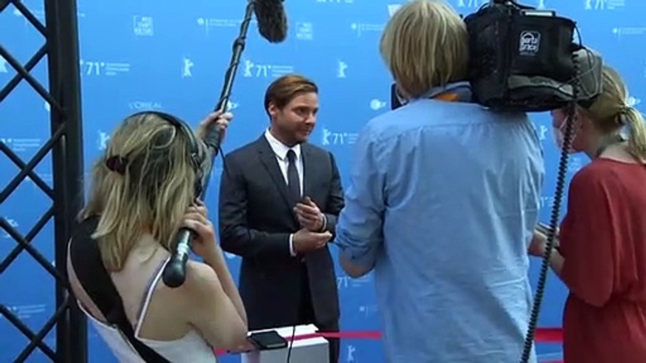 Geburtstagskind Daniel Brühl feiert Regiedebüt auf der Berlinale
