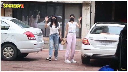 Shanaya Kapoor With Mom Maheep Snapped At Seema Khan's Residence