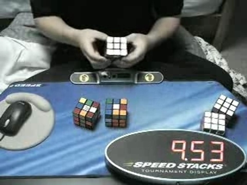 Yu Nakajima Rubik's cube 3 cubes de suite en 38.15 secondes