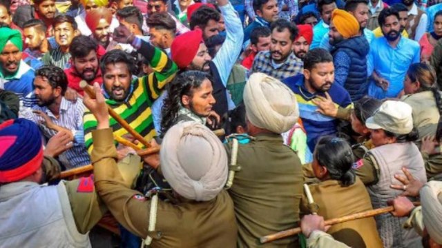 Punjab: Contractual teachers stage protest against Govt