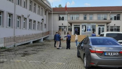 Son dakika haber! ÇALIŞTIĞI OKULDA BIÇAKLAYIP, BAŞINDA BEKLEDİĞİ EŞİ HASTANEDE ÖLDÜ