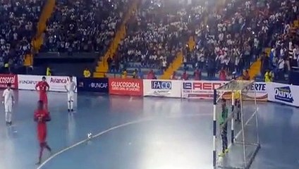 Şaşkına çeviren penaltı!