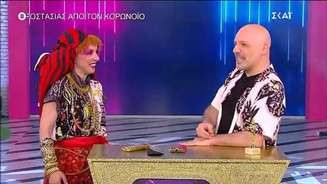 Καλό Μεσημεράκι: Επική τούμπα στο πλατό και μάλλον πόνεσε! Φαρδιά πλατιά στο πάτωμα η Ματίνα Νικολάου