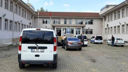 Bursa'da lisede kadın cinayeti... Eşini çalıştığı lisenin içinde bıçaklayarak öldürdü