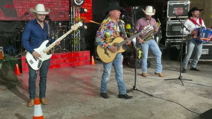 La Maquinaria Norteña - No Vuelvo A Creer (En Vivo)