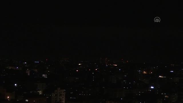 İsrail savaş uçakları Gazze Şeridi'ne saldırı düzenledi