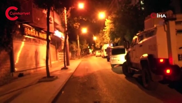 Diyarbakır’da restorana ateş açan şahıslar polisle çatıştı: 1 yaralı