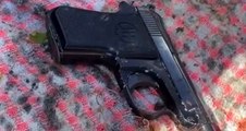 Napoli - Controlli dei carabinieri a Pianura: pistola e cocaina nascosti in un muretto (18.06.21)