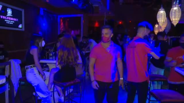 Varias comunidades se preparan para la reapertura del ocio nocturno