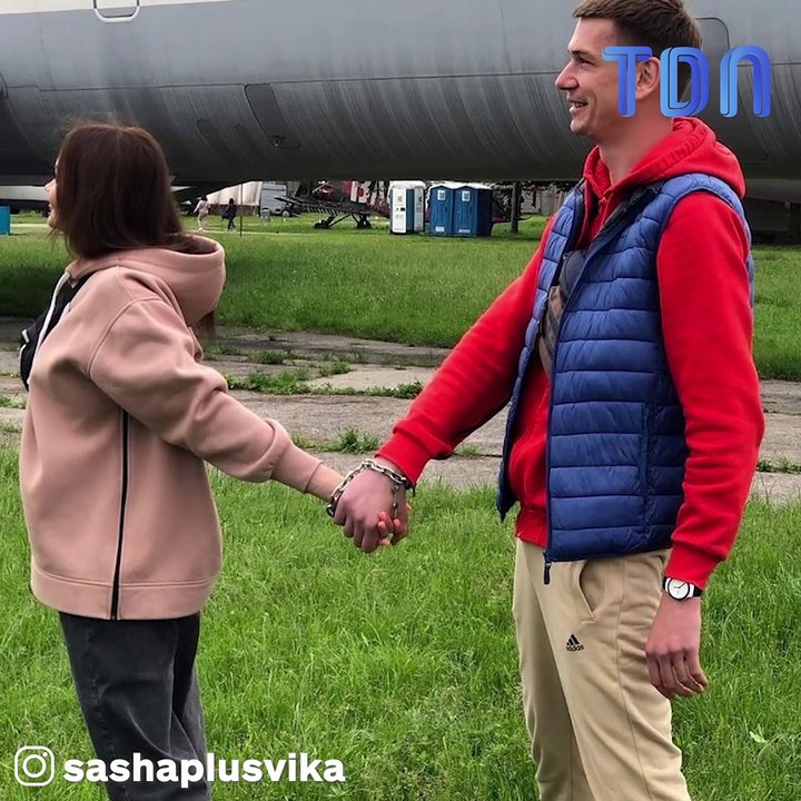 Un couple menotté ensemble pendant 123 jours dans le but de sauver une rupture amoureuse !