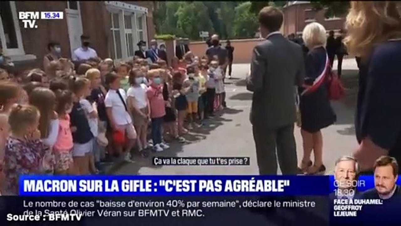 "ÇA VA LA CLAQUE ?": Un écolier interroge Emmanuel Macron sur l'épisode de la gifle