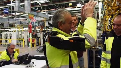 EXOESQUELETOS como UNIFORME de TRABAJO