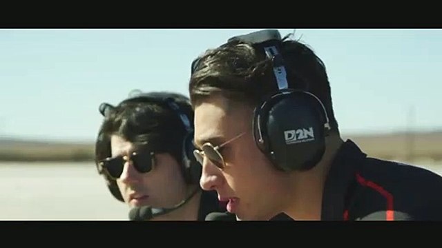 Dünyanın ilk uçan yarış otomobili havalandı