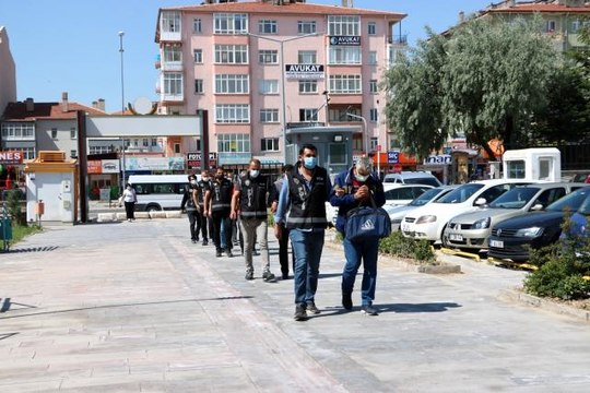 Son dakika gündem: Niğde merkezli 9 ildeki organize suç örgütüne yönelik operasyonda 6 zanlı daha adliyede