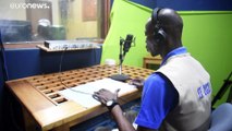 Rádio de refugiados para refugiados