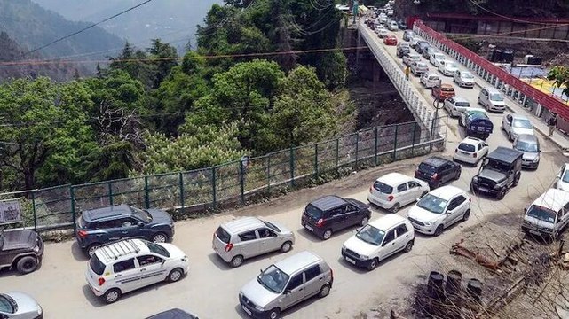 Endless traffic jams in Himachal Pradesh as tourists throng state after govt relaxes Covid-19 norms