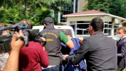 İSTANBUL - Kayıp kişinin cesedinin kuyuda bulunmasına ilişkin gözaltına alınan 4 zanlı adliyeye sevk edildi