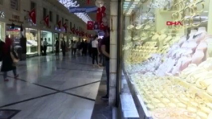 Altının kilogramı 500 bin liraya geriledi