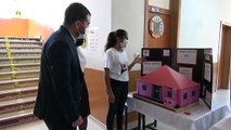 VAN - Muradiye'de TÜBİTAK 4006 Bilim Fuarı açıldı