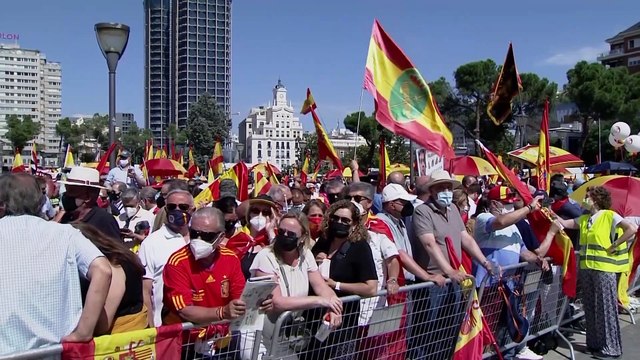 CIS mantiene en cabeza al PSOE, aunque PP recorta la distancia