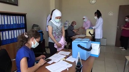 Germencik Tariş İncir Birliğindeki işçiler randevusuz aşı oldu