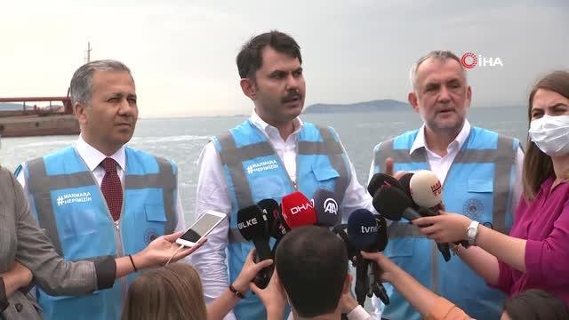 Bakan Kurum, Marmara Denizi'ndeki müsilaj temizleme çalışmalarını inceledi