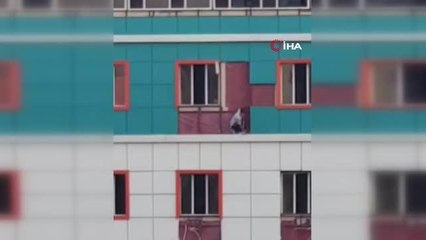 Hırsızlık yapabilmek için ölümü göze aldı, metrelerce yükseğe çıktı