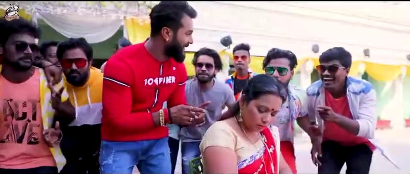 Khesari Lal Yadav _ chachi ke Bacchi Sapnon Mein Aati Hai _ चाची की बच्ची सपनों में आती है