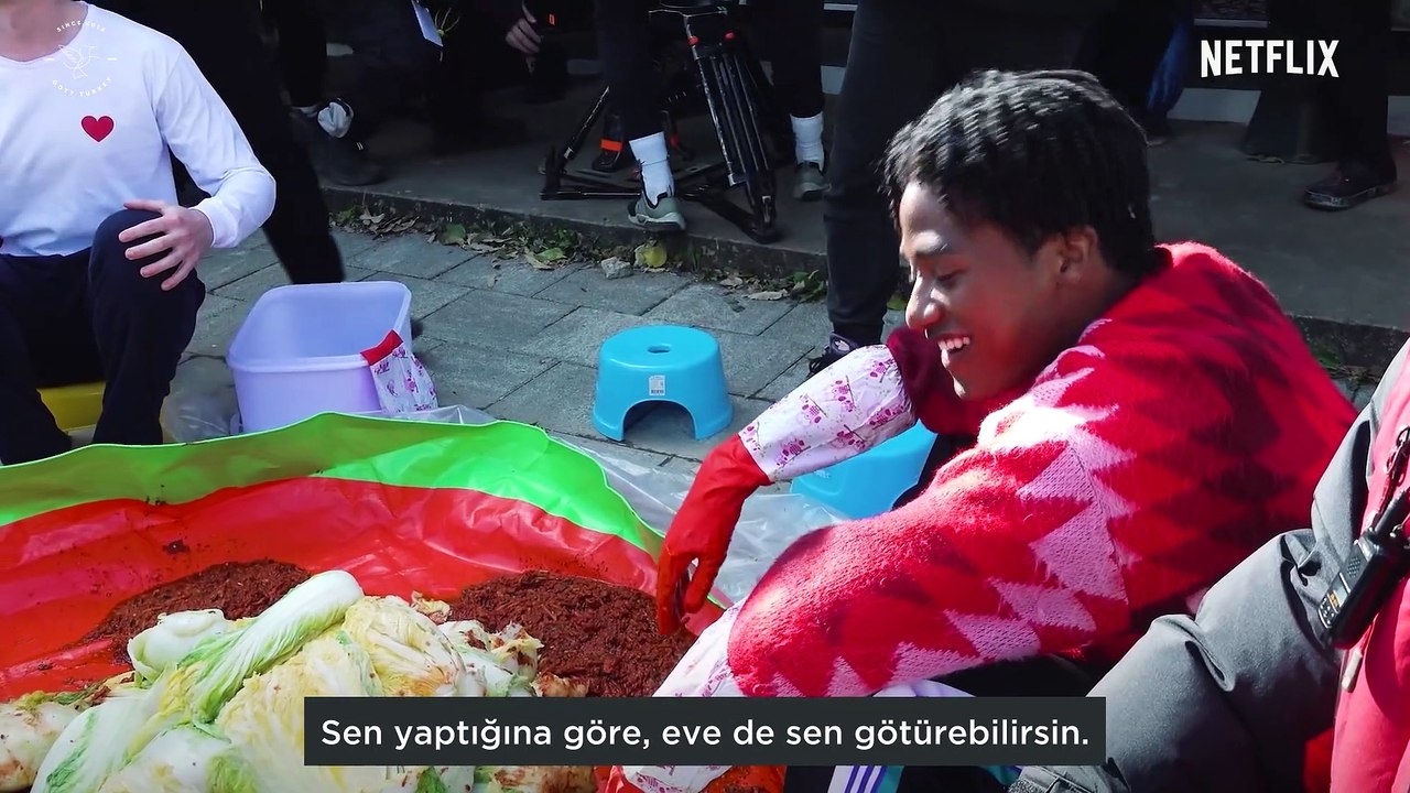 So Not Worth It - Sınırları Olmayan Bir Yurt | Tanıtım + Kamera Arkası [Türkçe Altyazılı]