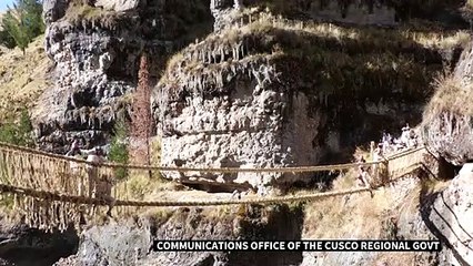 Quechua farmers restore Inca rope bridge using UNESCO-recognized technique