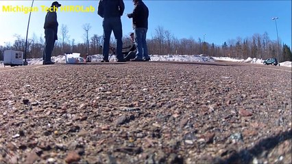 Örümcek Adam'dan esinlenerek üretilmiş 'ağ atan drone'