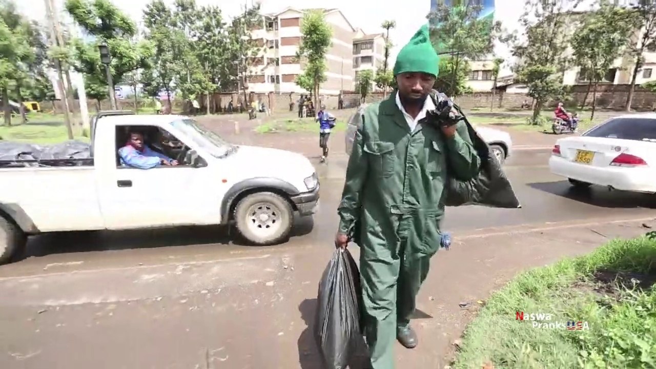 Wrong dumping site PRANK  |funny videos | try not to laugh | Exclusive Trailers | Movie Updates | hilarious vines | Funvilla