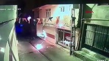 AK Parti ilçe binasına molotoflu saldırı