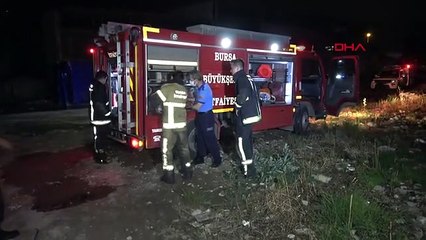 YANGINDA, ÇUVALLARDAKİ PATLAMAYLA BİRLİKTE YAYILAN KOKU, PANİĞE NEDEN OLDU