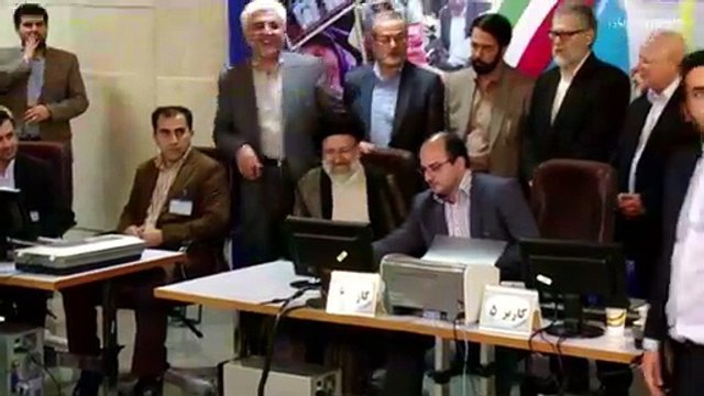 مرشح التيار المحافظ إبراهيم رئيسي يفوز بالانتخابات الرئاسية في إيران