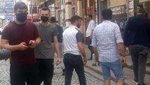 İstanbul'daki deprem sonrası vatandaşlar kendini sokağa attı
