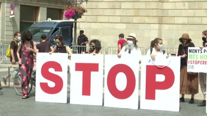 Manifestación en Barcelona contra los cruceros tras el levantamiento del veto