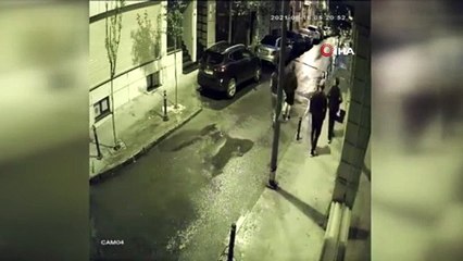 Şişli'de girdikleri evden cep telefonu çalan 2 hırsız yakalandı