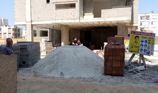 Son dakika: İnşaatın 8. katından zemine düşen işçi hayatını kaybetti