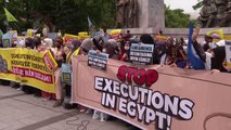 Mısır'da darbe karşıtı 12 kişi hakkında verilen idam cezası kararı kınandı