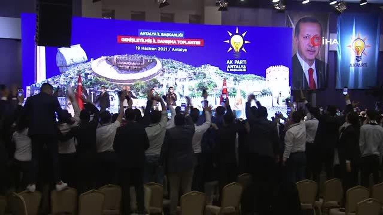 Cumhurbaşkanı Recep Tayyip Erdoğan, AK Parti Antalya İl Başkanlığı Genişletilmiş İl Danışma Toplantısı'nda 'konuştu.