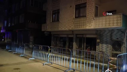 Pendik'te deprem sonrası çatlak oluşan bina tahliye edildi
